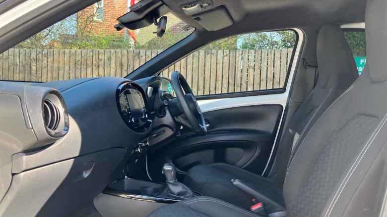 Toyota Aygo X 1.0 VVT-i Edge 5dr Auto Petrol Hatchback